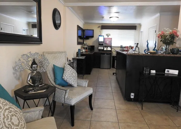 Motel: Stanford Motor Inn